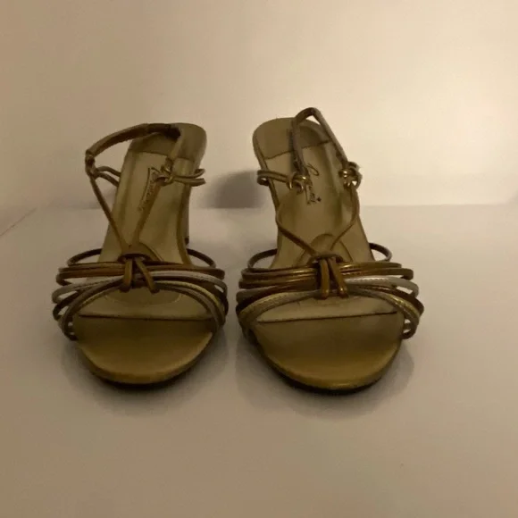 Sandals - Picture 2 of 5